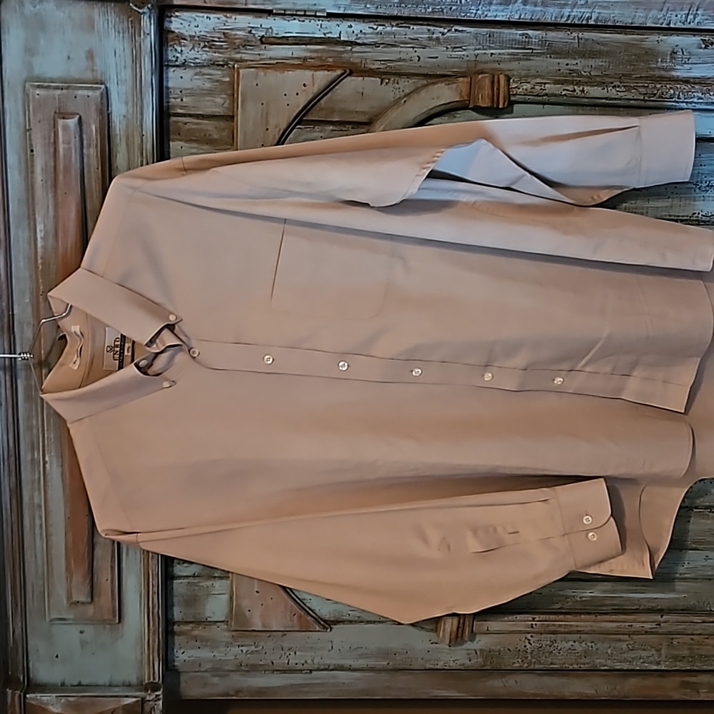 Men's dress shirt